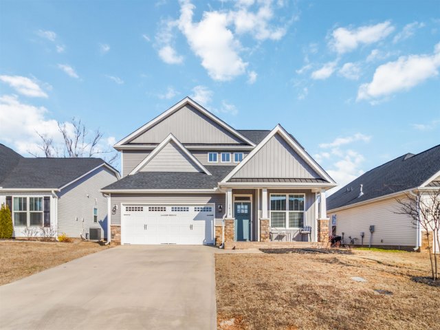 1418 Almaden Street active home in Pine Valley, Boiling Springs, SC