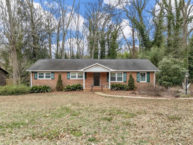 150 Shelton Drive active home in Hillbrook Forest, Spartanburg, SC
