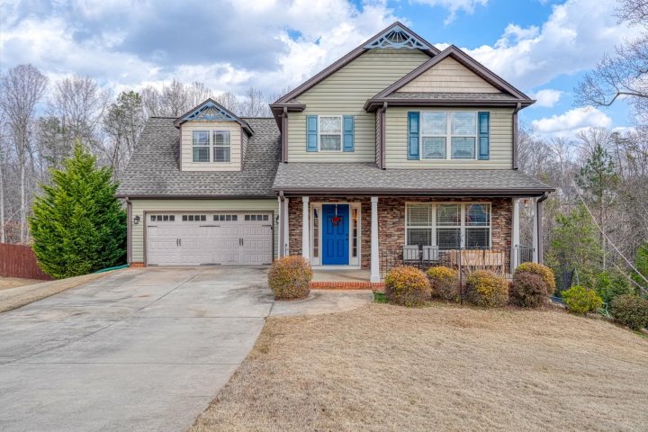 355 Laura Faye Lane sold home in Gabriel Point, Lyman, SC