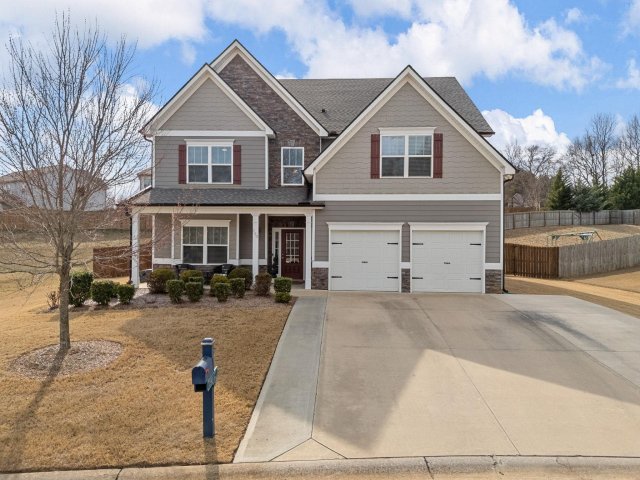 190 Colfax Drive active home in Sterling Ests, Boiling Springs, SC