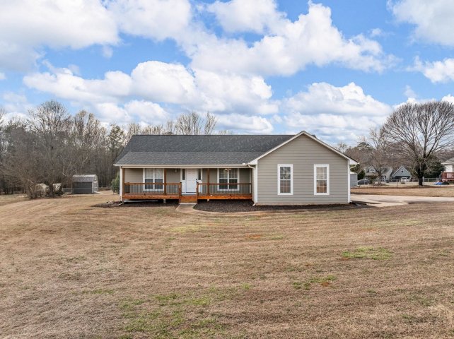 Homes in Stewart Ests, Lyman