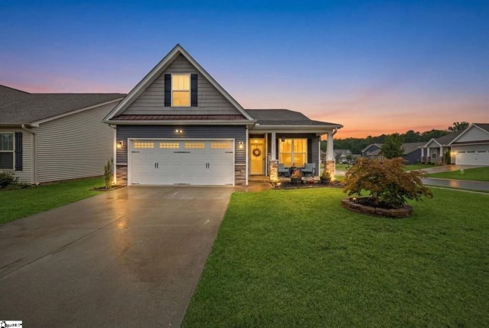 637 Ivywood Place pending home in Ivywood, Boiling Springs, SC