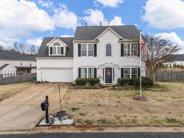 811 Yates Court pending home in Cobbs Creek, Boiling Springs, SC
