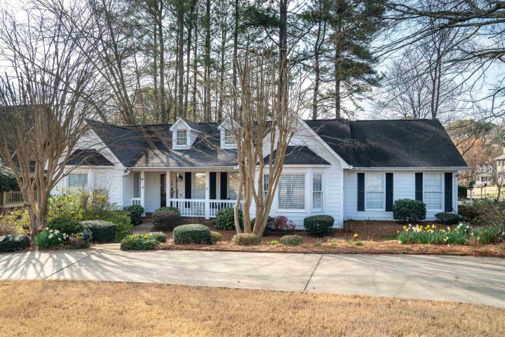 1200 Shoresbrook Road sold home in Planters Walk, Spartanburg, SC