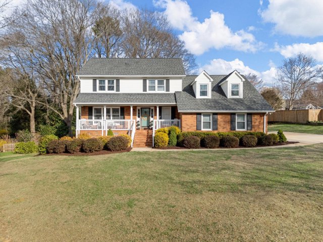 828 Shoresbrook Drive sold home in Shoresbrook, Spartanburg, SC