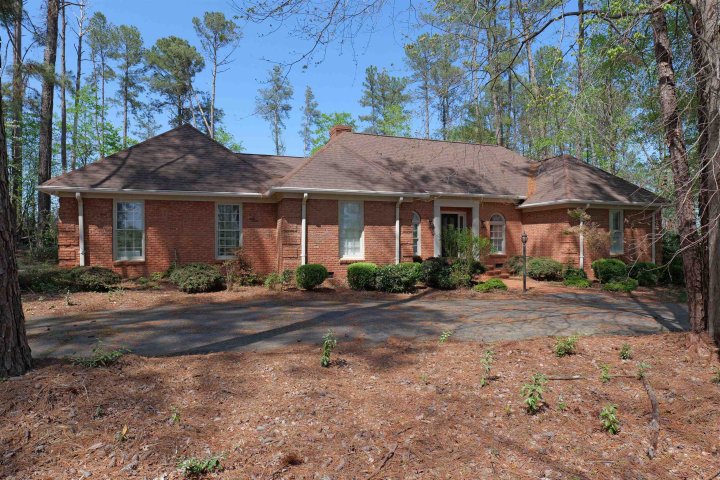 106 Carolina Club Drive pending home in Carolina Country Club, Spartanburg, SC