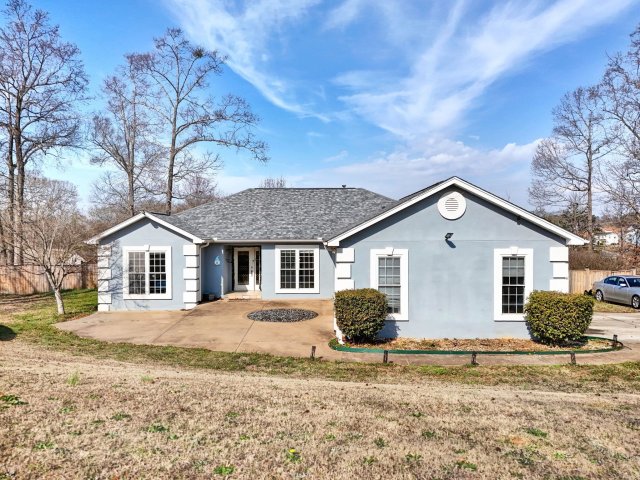 Homes in Ez Heights, Lyman