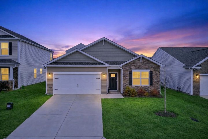 462 Fenwick Drive pending home in Anderson Grant, Woodruff, SC