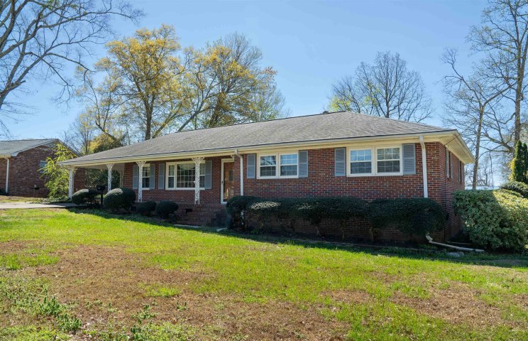 105 Ridgeway Road sold home in Shoreswood, Spartanburg, SC