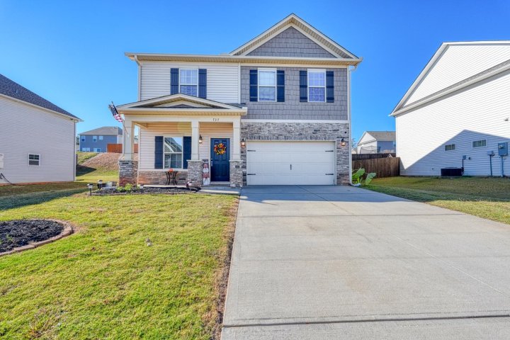 737 Stilmore Drive active home in Wilson Farms, Duncan, SC