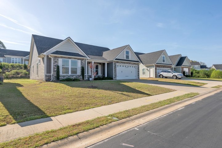 215 Mccloud Court sold home in Kensington Creek, Spartanburg, SC