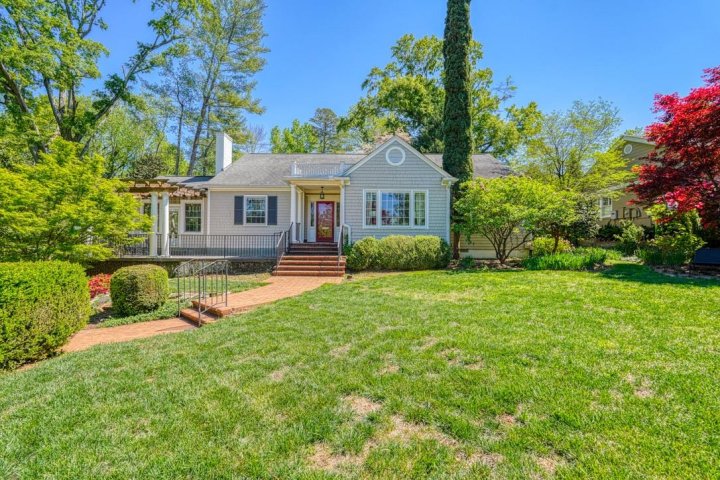 640 Crystal Drive active home in Converse Heights, Spartanburg, SC
