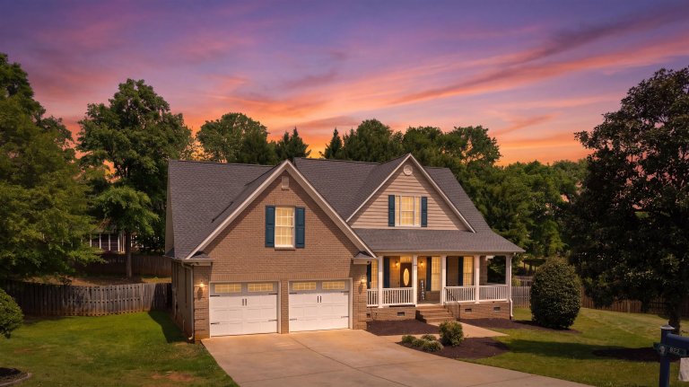 822 Tapestry Court active home in Sterling Ests, Boiling Springs, SC