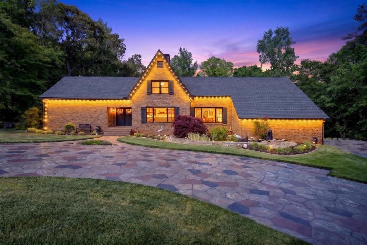 106 Riverbank Court active home in Twin Lakes, Moore, SC