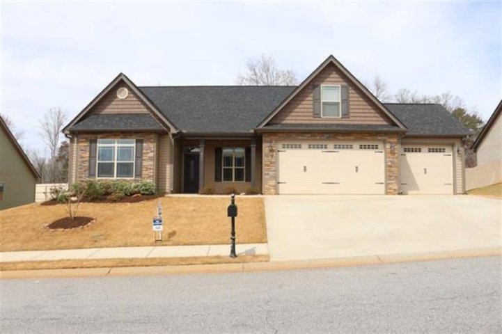831 Culverhouse Road pending home in Glen Lake, Boiling Springs, SC