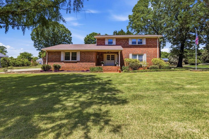 479 Ransdell Drive pending home in Hillbrook Forest, Spartanburg, SC