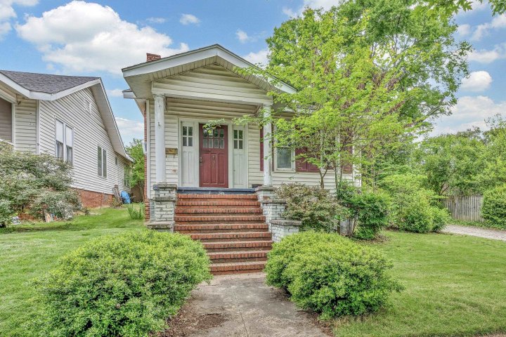 556 Gadsden Court pending home in Converse Heights, Spartanburg, SC