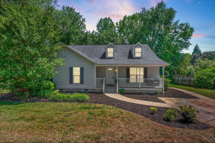 460 Ransdell Drive pending home in Hillbrook Forest, Spartanburg, SC