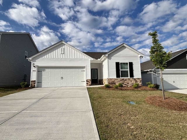 1069 Mossy Oak Drive active home in Henson Creek Farms, Moore, SC