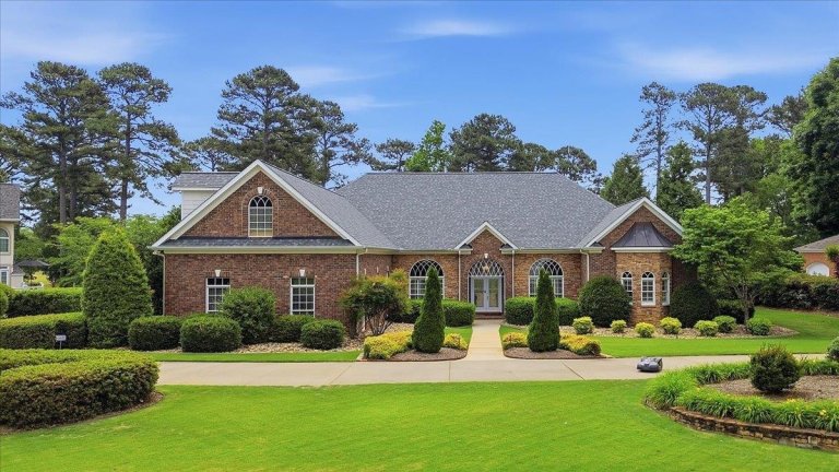 305 Old South Road pending home in River Falls Pl, Duncan, SC
