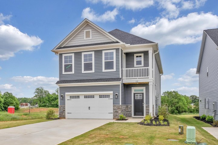 1101 Ogeechee Court active home in Halton Oaks, Spartanburg, SC