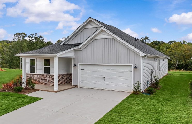 1070 Tyger Branch Drive active home in Sweetwater Hills, Moore, SC