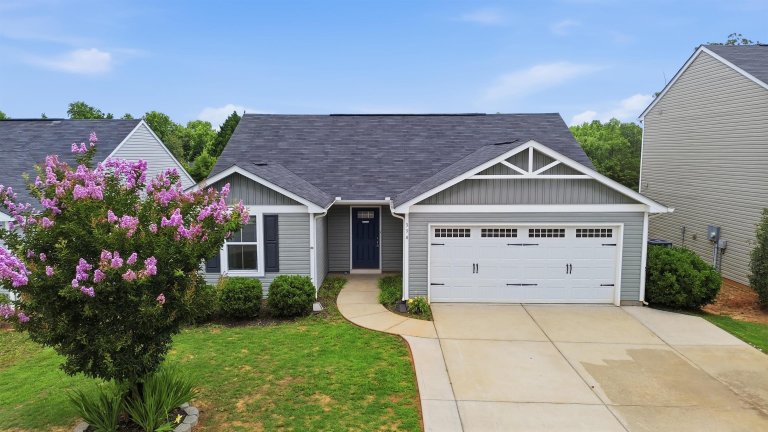 Homes in Holly Farms, Lyman