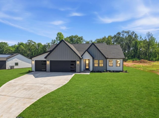 2033 Blessed Drive active home in Innova Estates, Inman, SC