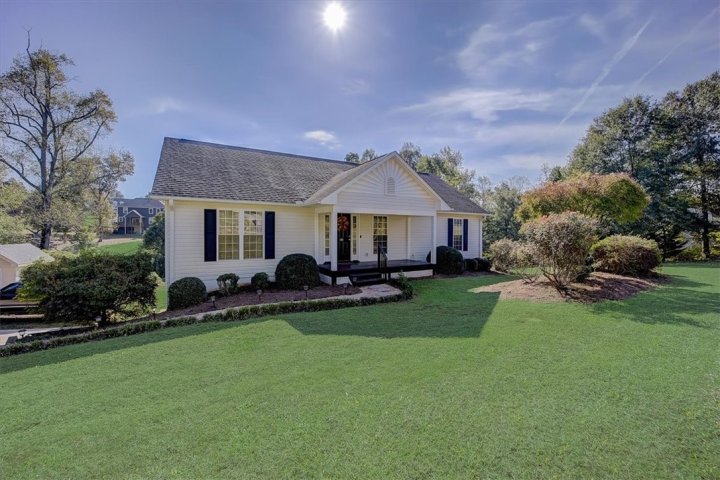 109 Mill Pond Road sold home in Lukes Crossing, Easley, SC