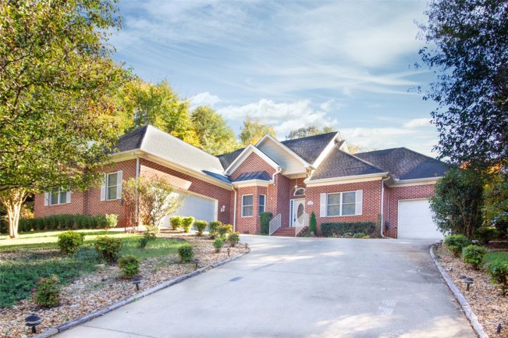 1303 Hunters Trail sold home in Hunters Trail, Anderson, SC