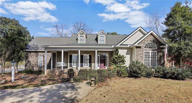 107 Saint Lukes Circle sold home in Lukes Crossing, Easley, SC