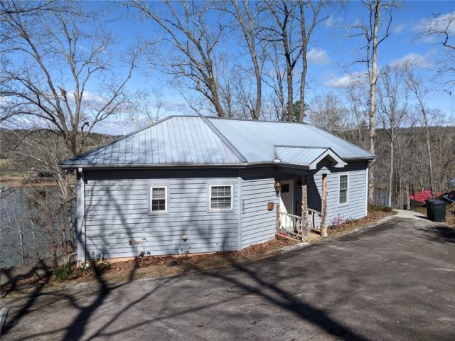252 Horseshoe Bend Drive sold home in Horseshoe Bend, Westminster, SC