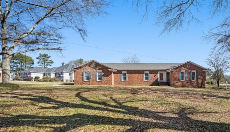 102 Rustic Lane sold home in Cambridge Place, Anderson, SC