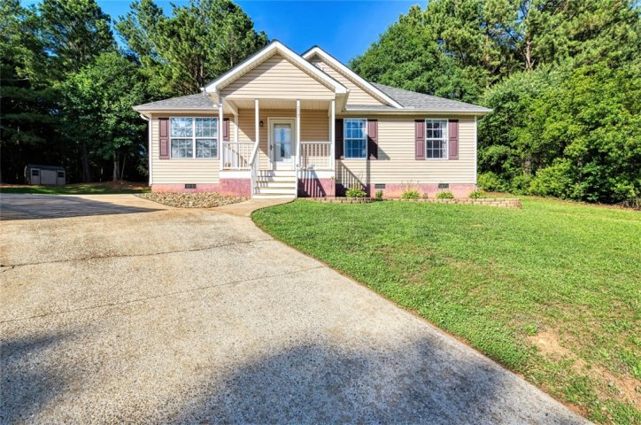 117 Crimson Leaf Lane sold home in Persimmon Hill, Liberty, SC