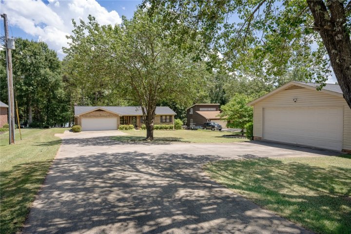 109 Woodsong Drive sold home in Shenandoah, Townville, SC