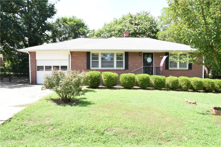 202 Manchester Circle sold home in Whitehall Acres, Anderson, SC