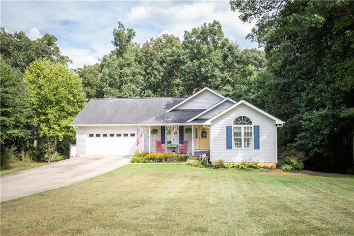 434 Arrowhead Lake Trail sold home in Arrowhead Lake Farms, Westminster, SC