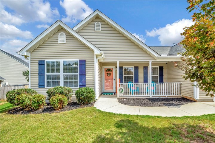 11 Cane Hill Drive sold home in The Oaks At Shiloh Creek, Piedmont, SC
