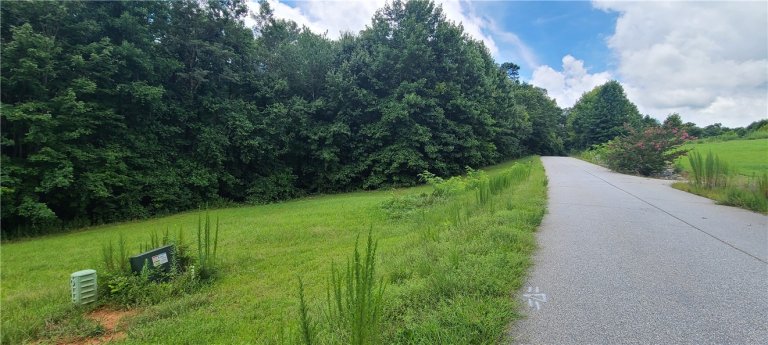 00 Lenore B Lane sold home in State Park Estate, Mountain Rest, SC