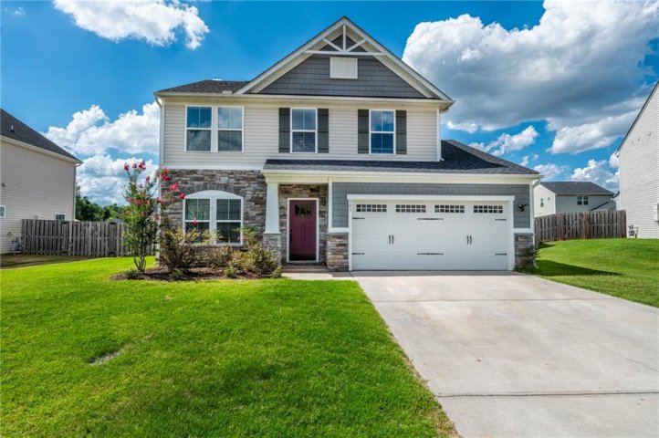 303 Vicksburg Drive sold home in The Oaks At Shiloh Creek, Piedmont, SC