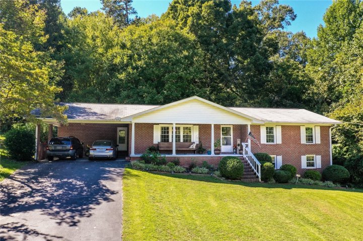 109 Willow Creek Circle sold home in Northwoods, Seneca, SC