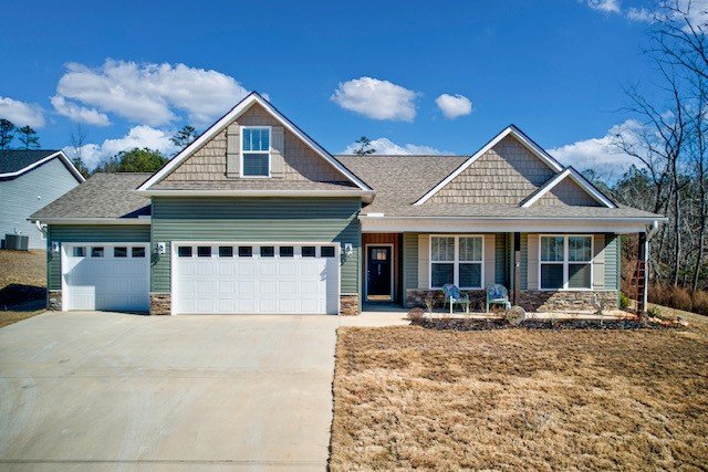 253 Inlet Pointe Drive sold home in Inlet Pointe Cove, Anderson, SC