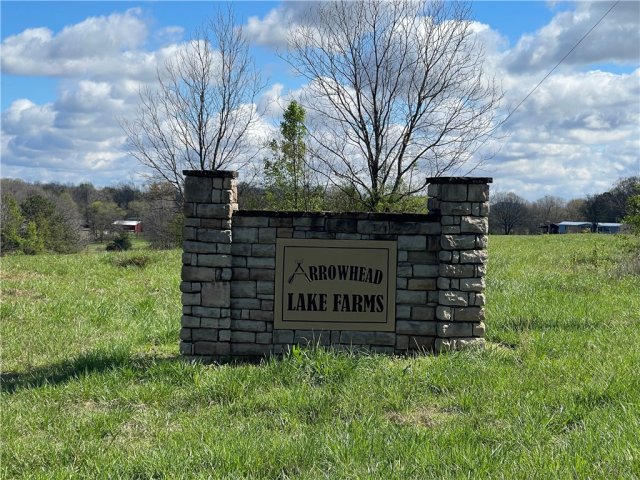 Lot 26 Arrowhead Lake Trail sold home in Arrowhead Lake Farms, Westminster, SC