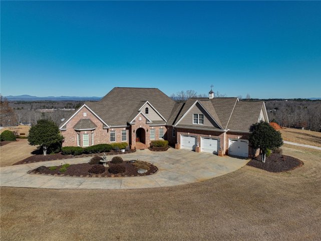 527 Paramount Drive sold home in Sunset Ridge On Radisson, Seneca, SC