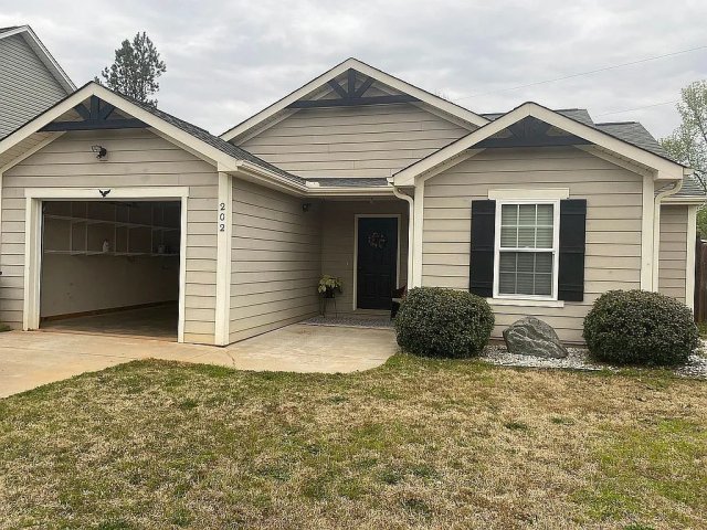 202 Maple Grove Road sold home in The Groves At Perkins Creek, Seneca, SC