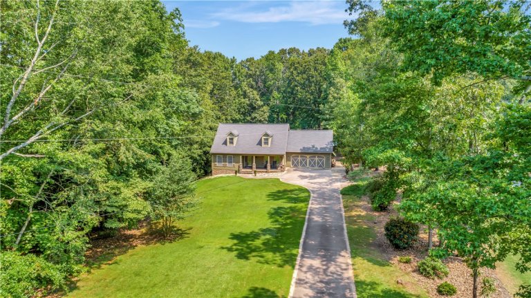 404 Paradise Circle sold home in Paradise Point, Townville, SC