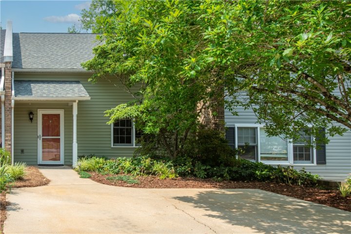14004 E Camelia Lane sold home in Millbrook, Seneca, SC