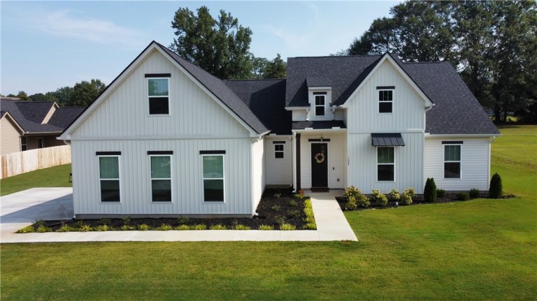 1002 Carlisle Place sold home in Kensington Plantation, Anderson, SC