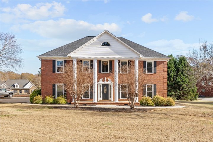 100 Old Oak Trail sold home in Hopewell Crossing, Anderson, SC