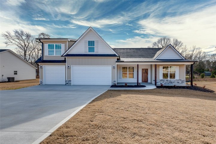 108 Cliftons Landing Drive sold home in Edgewater At Six And Twenty, Anderson, SC